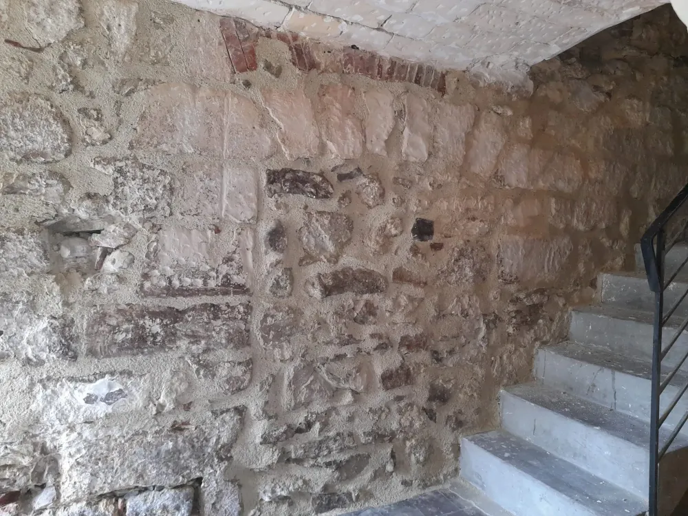 renovation mur pierres interieur - apres